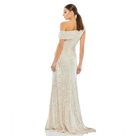 Ieena for Mac Duggal 26550 NWOT ONE-SHOULDER RUCHED SEQUINED GOWN in Nude - Picture 2 of 9